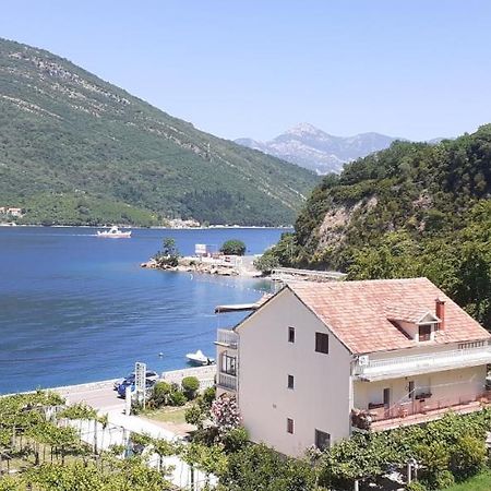 Stevovic Apartments Tivat Eksteriør bilde