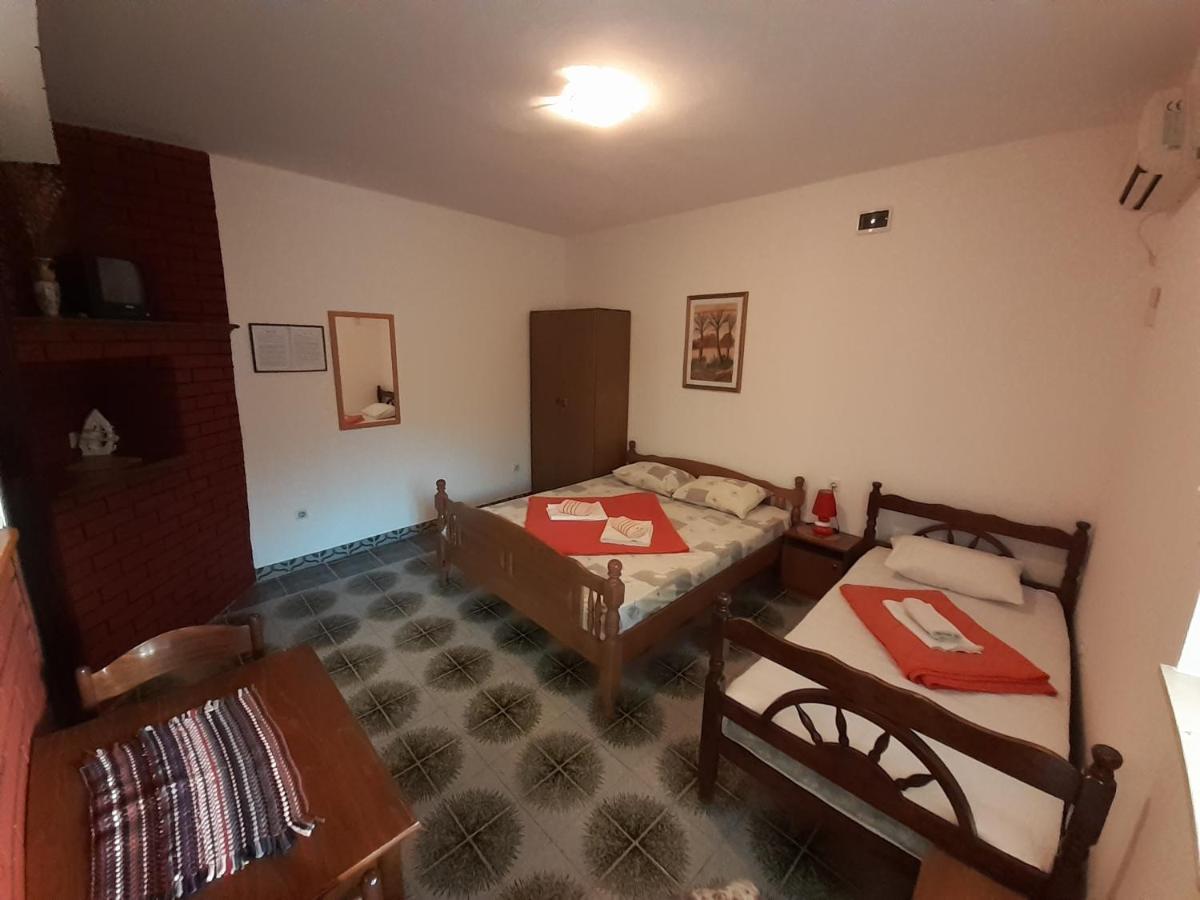 Stevovic Apartments Tivat Eksteriør bilde
