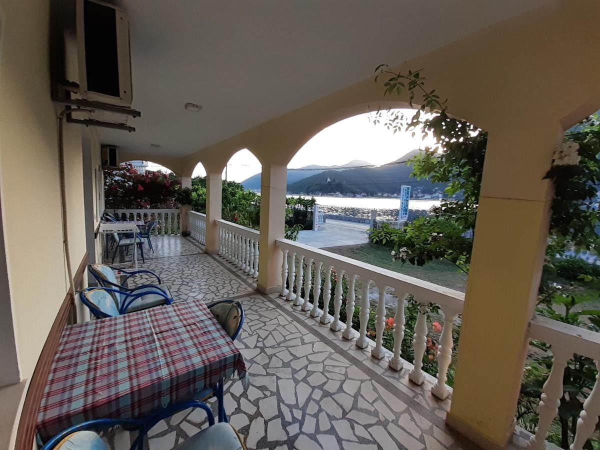 Stevovic Apartments Tivat Eksteriør bilde