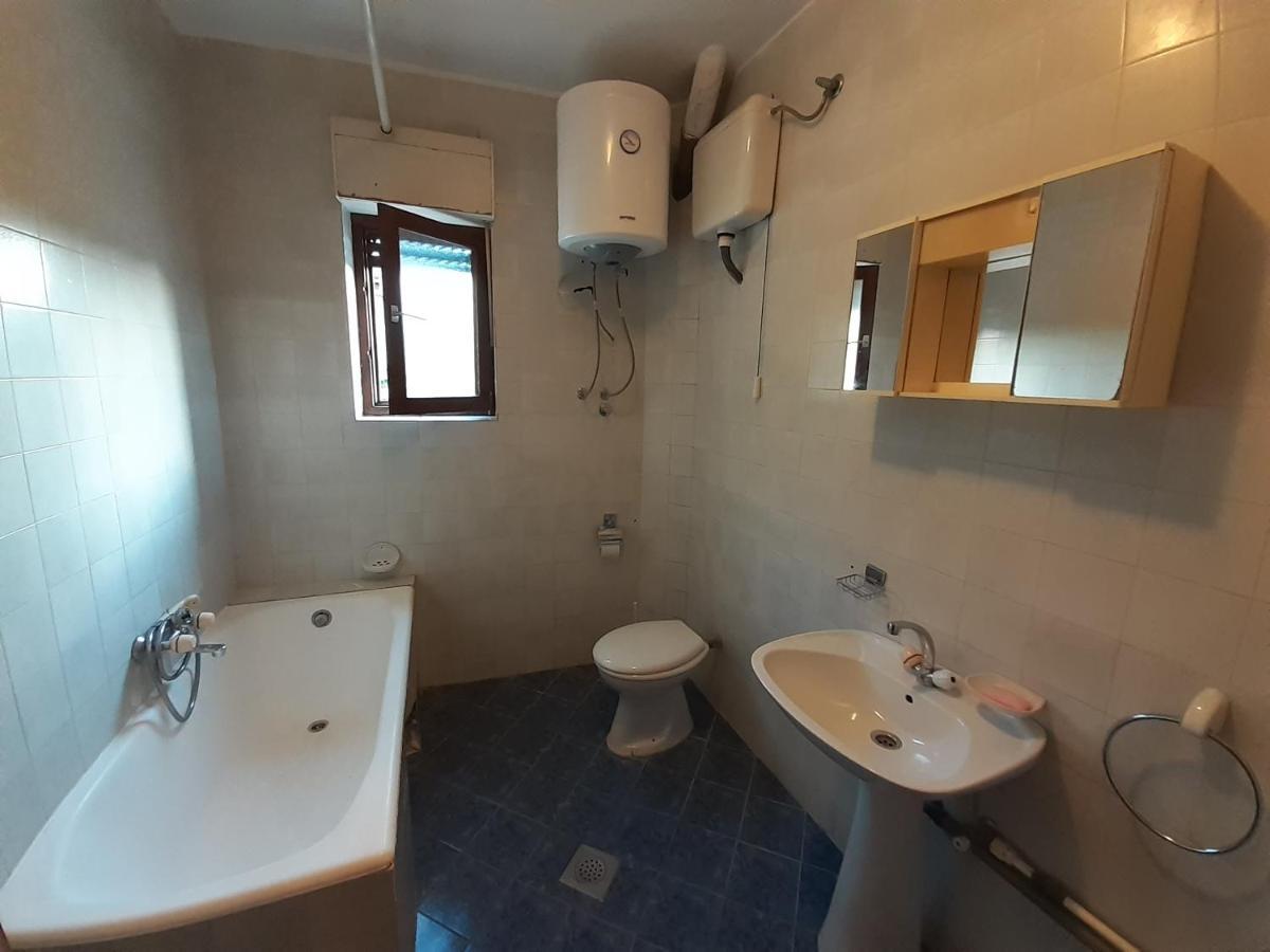 Stevovic Apartments Tivat Eksteriør bilde