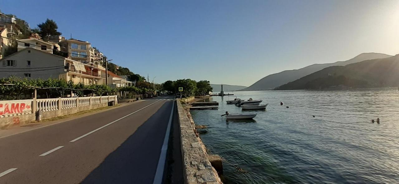 Stevovic Apartments Tivat Eksteriør bilde